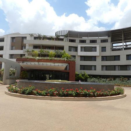 Hotel Rock Regency Toranagallu Exterior foto